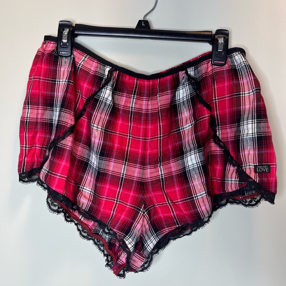 Love Plaid Women's Sleep Shorts - Red and Black